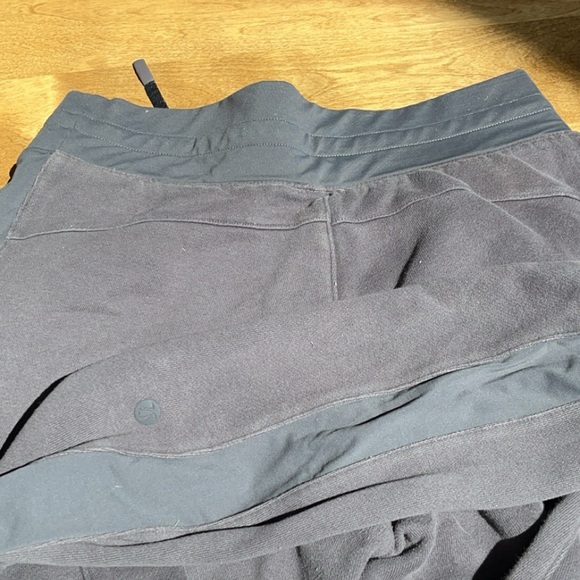 lululemon get going jogger 28.5” size 4 - Picture 6 of 7